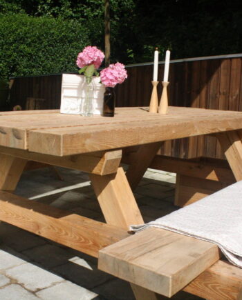 Roar havebord - bord-bænkesæt i holdbar robinietræ